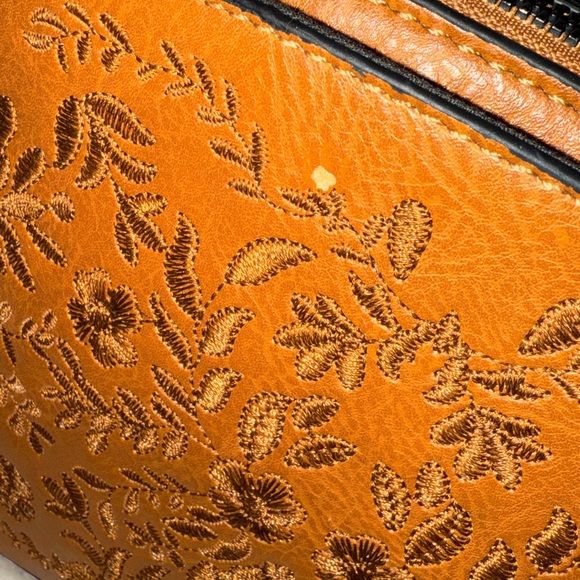 Sam & Hadley Intricate Floral Embroidered Tan Leather Boho Crossbody ShoulderBag - Picture 2 of 11